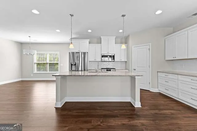 $2,550 | 517 Lago Court, LaGrange, GA 30241