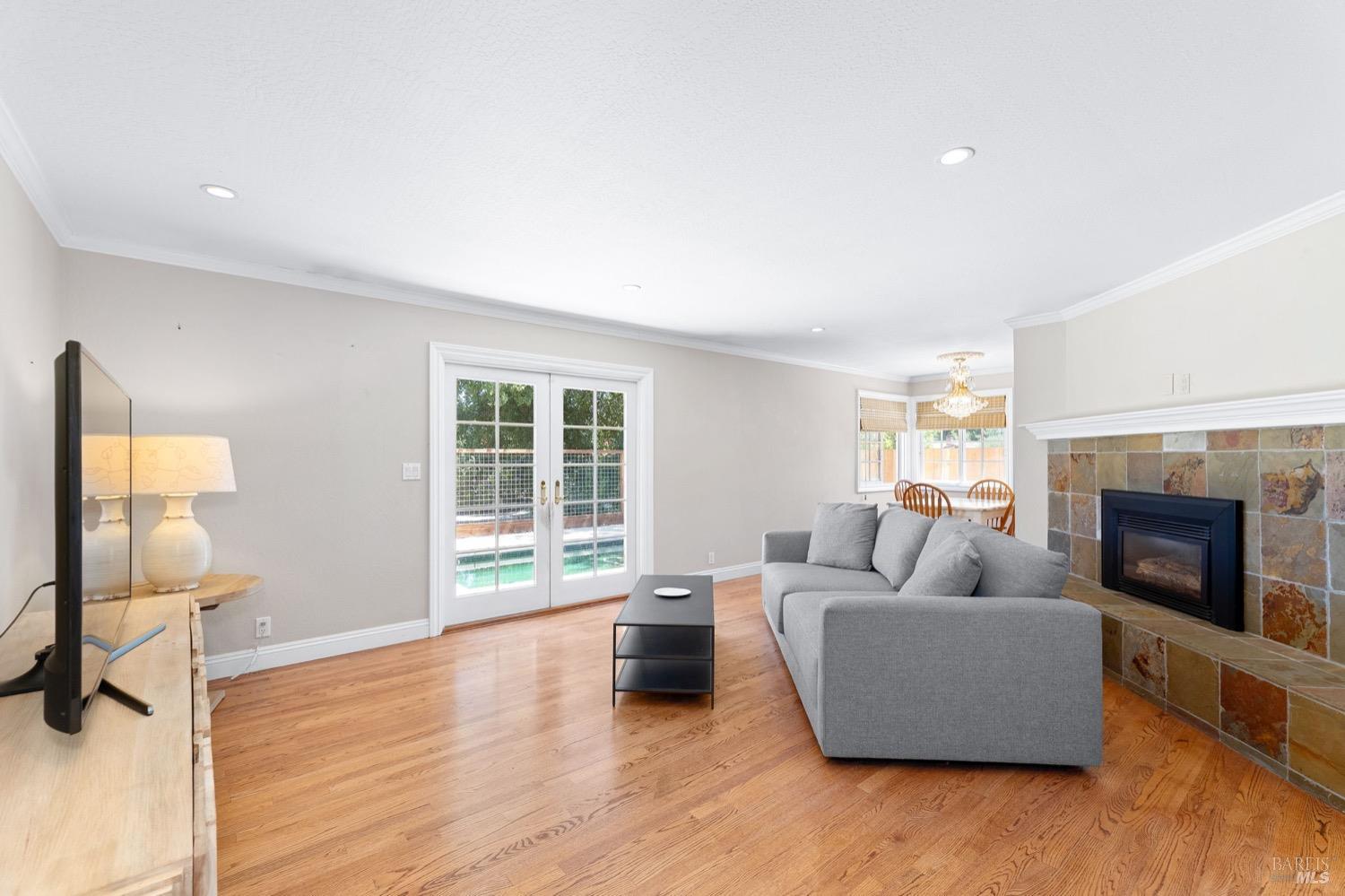 1040 Valley View Street St. Helena, CA 94574 - Photo 7 of 23