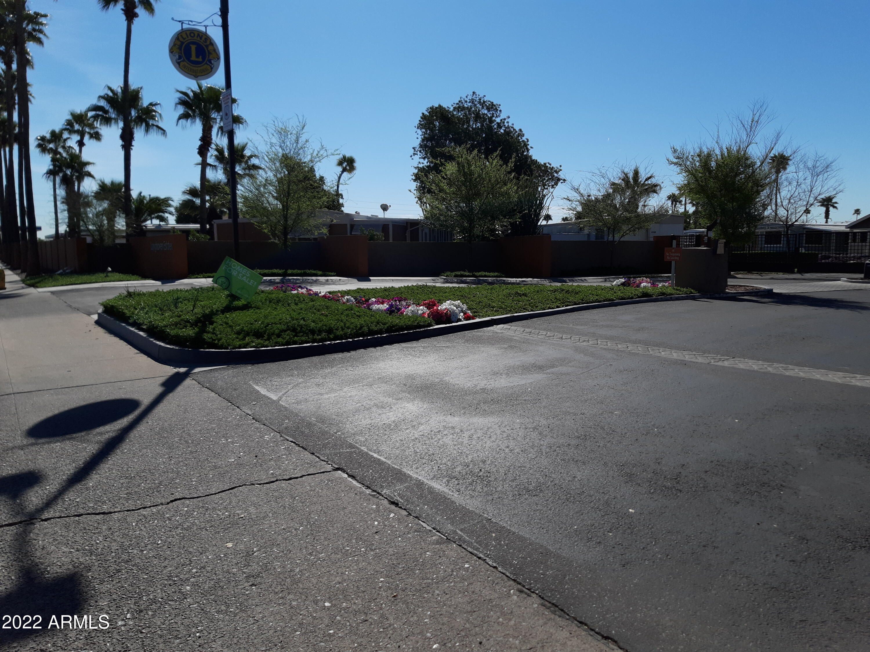 5201 West Camelback Road, Unit FC199 Phoenix, AZ 85031 - Photo 2 of 40 3. More flowerbed