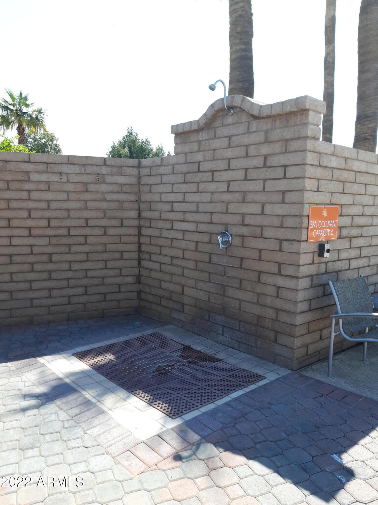 5201 West Camelback Road, Unit FC199 Phoenix, AZ 85031 - Photo 5 of 40 6. Showers at the pool