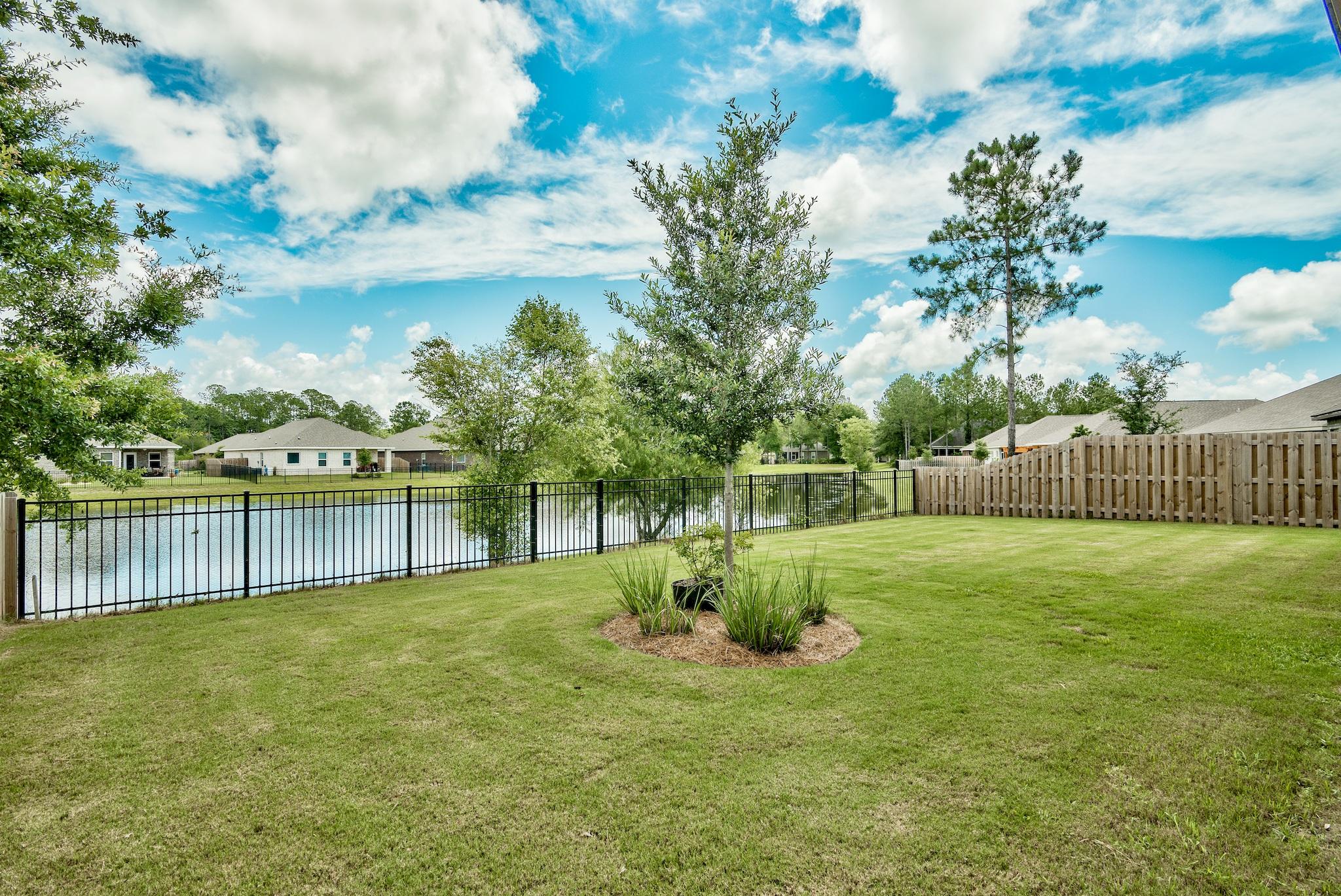 172 Whitman Way Freeport, FL 32439 - Photo 24 of 37 Gallery Image 24