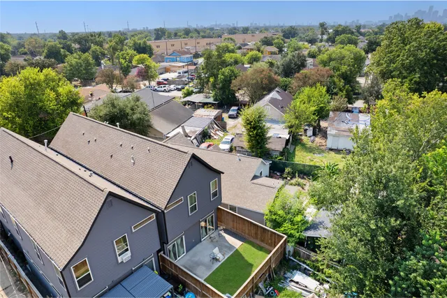 $2,900 | 7033 Avenue L, Houston, TX 77011