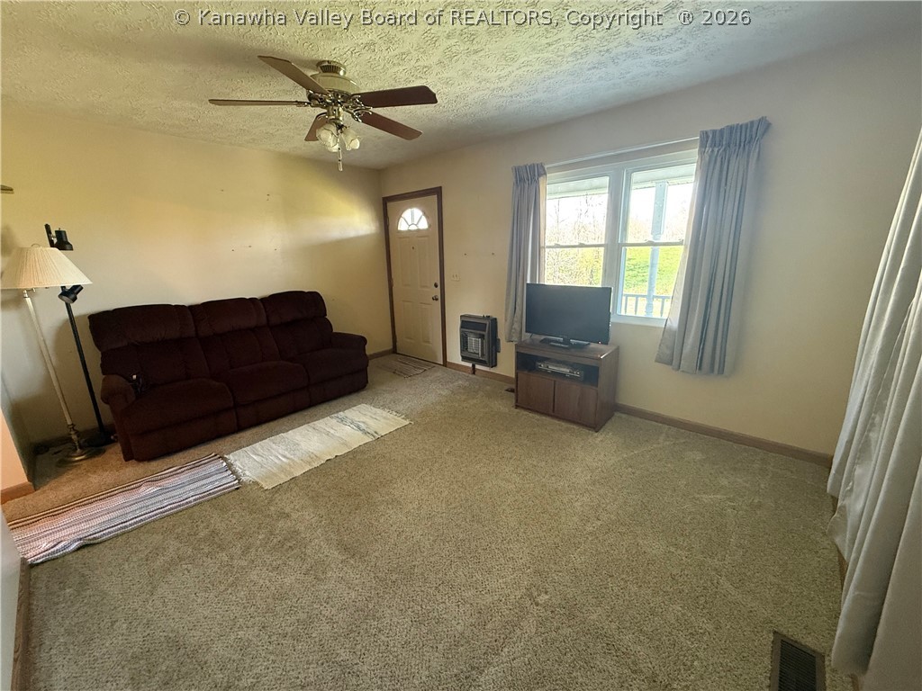 1380 Seigrist Road Letart, WV 25253 - Photo 6 of 16 Gallery Image 6
