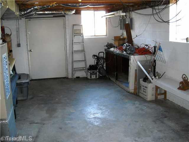 4813 Harvey Road Jamestown, NC 27282 - Photo 13 of 16 Workshop.