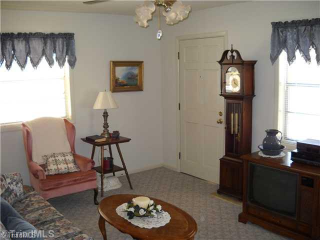4813 Harvey Road Jamestown, NC 27282 - Photo 7 of 16 Living Room.