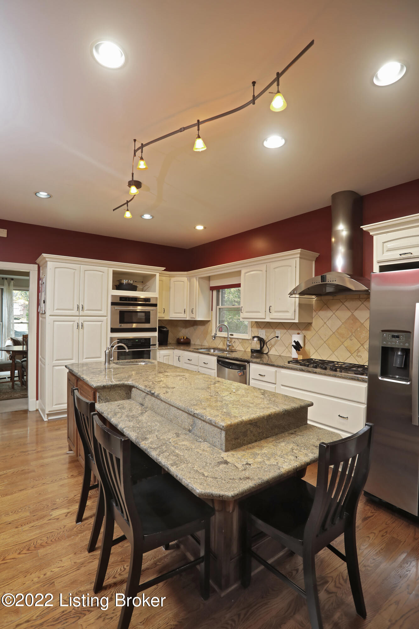 5516 Hempstead Road Louisville, KY 40207 - Photo 14 of 86 5516_Hempstead_44