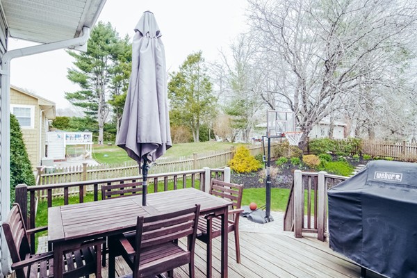 33 Mohawk Road Marblehead, MA 01945 - Photo 21 of 29 Gallery Image 21