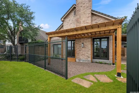 $1,199,000 | 51 Longsford, San Antonio, TX 78209