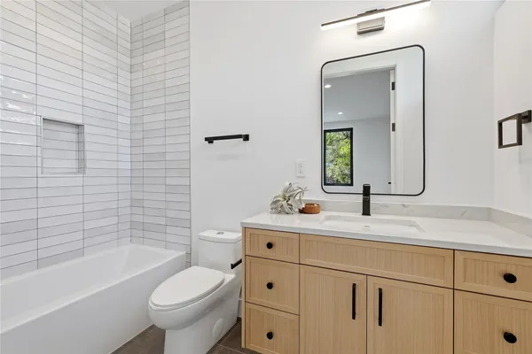 $2,995,000 | 1702 West 30th Street, Austin, TX 78703