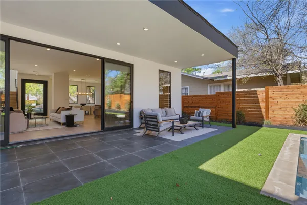 $3,095,000 | 1702 West 30th Street, Austin, TX 78703