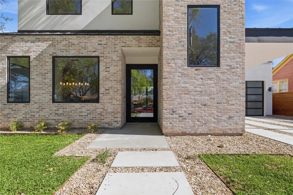$2,995,000 | 1702 West 30th Street, Austin, TX 78703