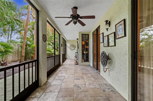 a view of a hallway with a entryway