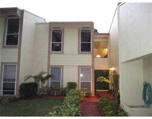 6093 Old Court Road, Unit 242 Boca Raton, FL 33433 - Photo 1 of 16 Primary Photo