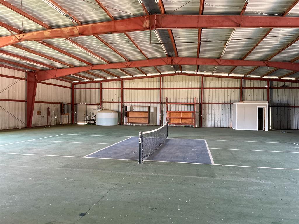 L 1 Rivertrail Circle Mingus, TX 76463 - Photo 9 of 37 a view of a garage