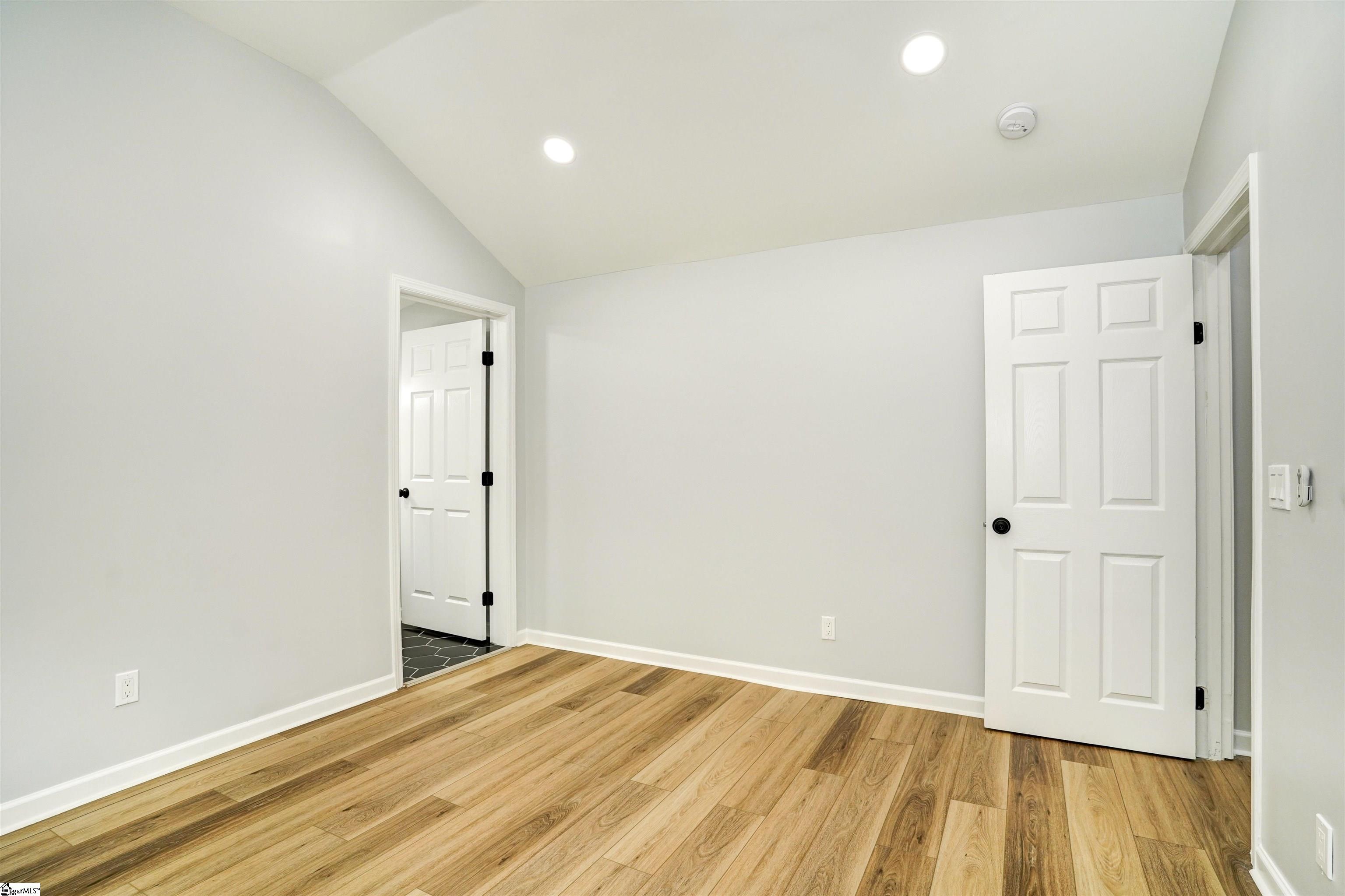 2 Harris Lane Greenville, SC 29607 - Photo 20 of 36