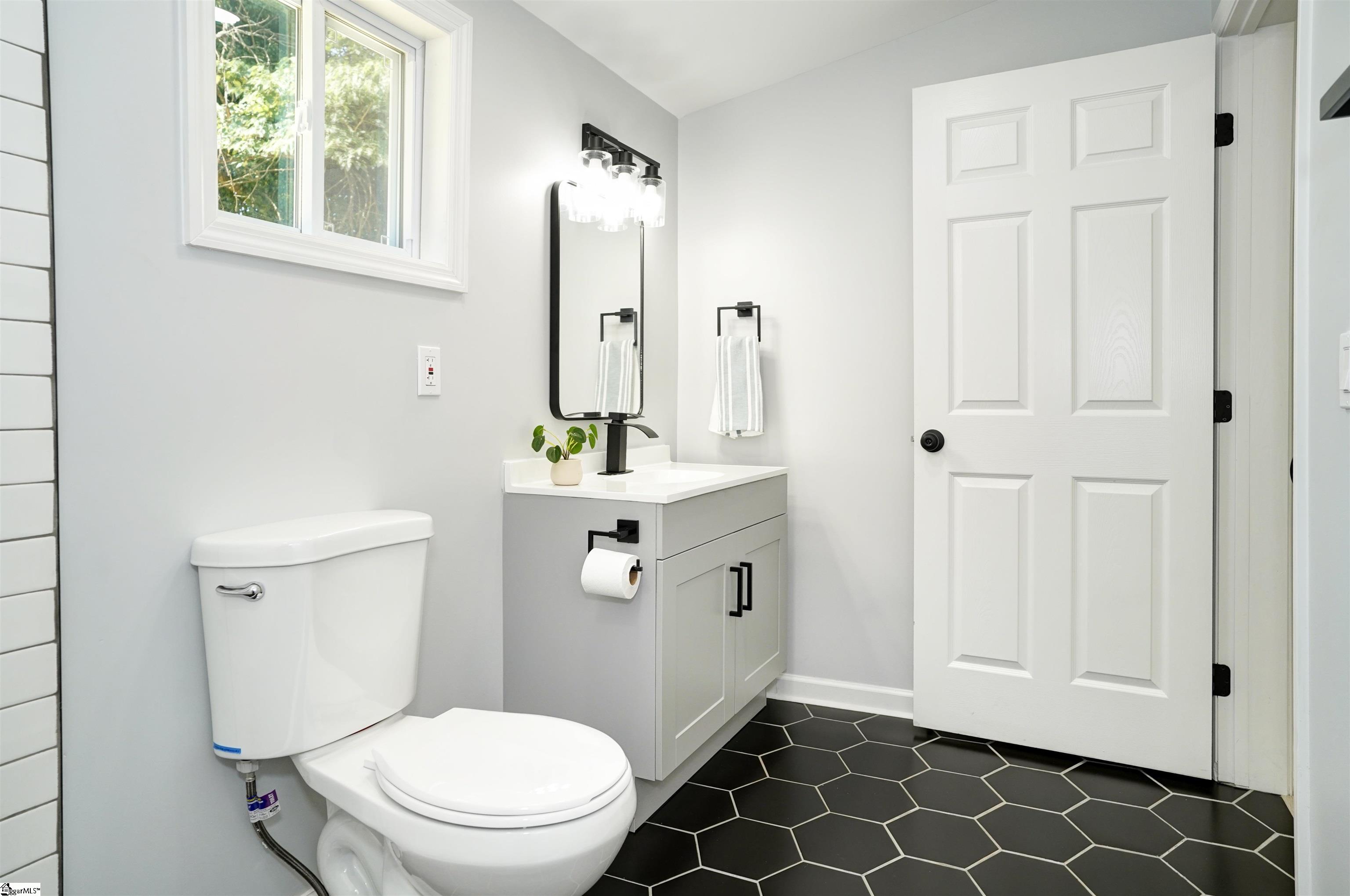 2 Harris Lane Greenville, SC 29607 - Photo 23 of 36