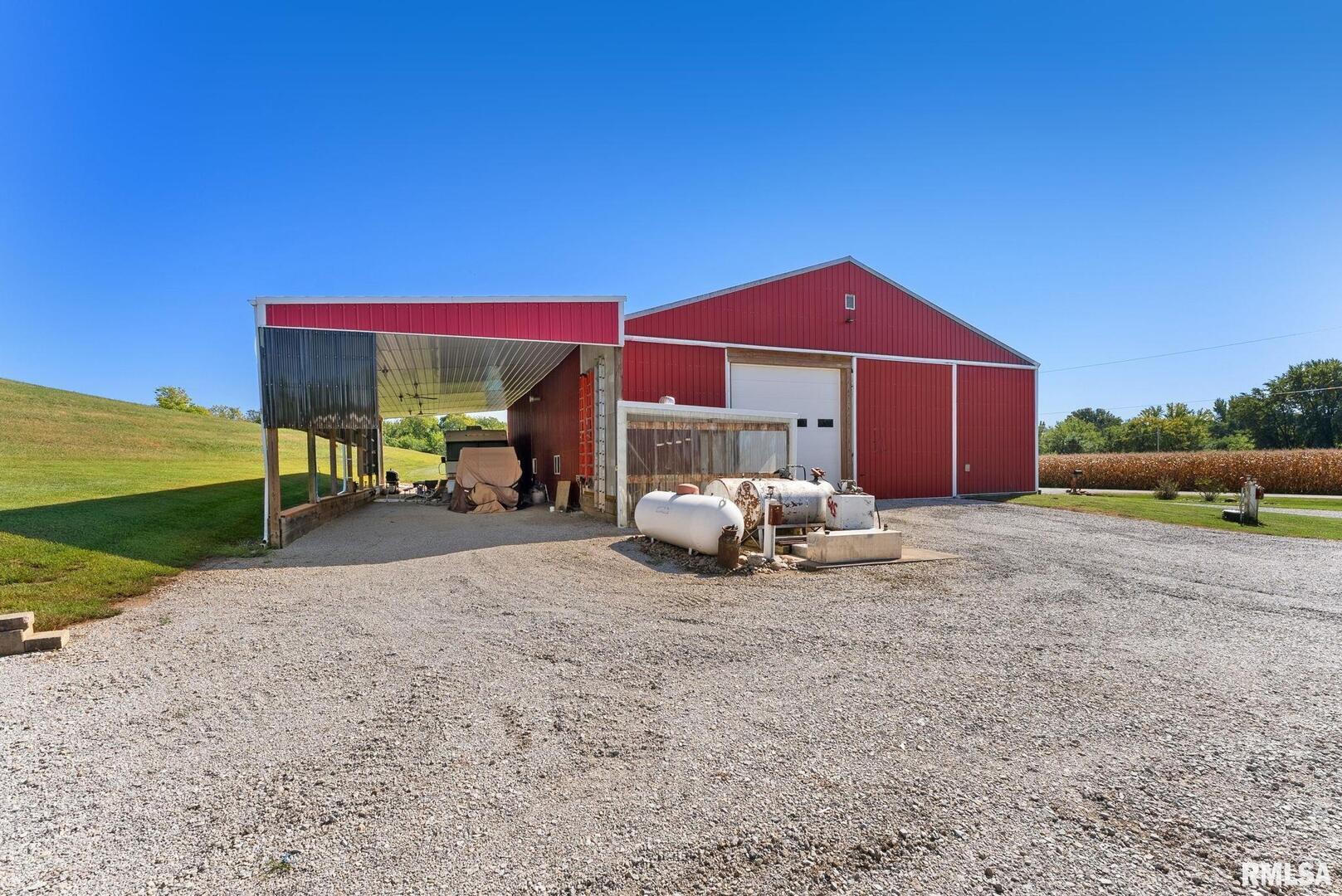1422 McCloud Road Aledo, IL 61231 - Photo 8 of 44