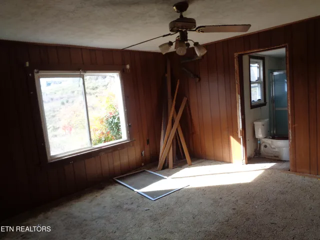 $245,000 | 105 Nelms Street, Surgoinsville, TN 37873