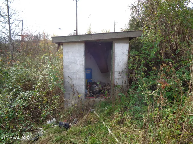 $245,000 | 105 Nelms Street, Surgoinsville, TN 37873