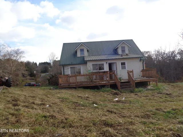 $245,000 | 105 Nelms Street, Surgoinsville, TN 37873