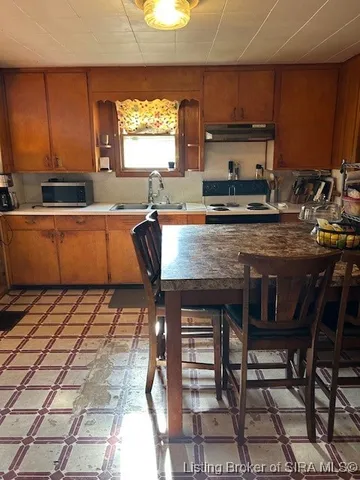 $119,900 | 2400 Hidden Valley Northeast, Corydon, IN 47112