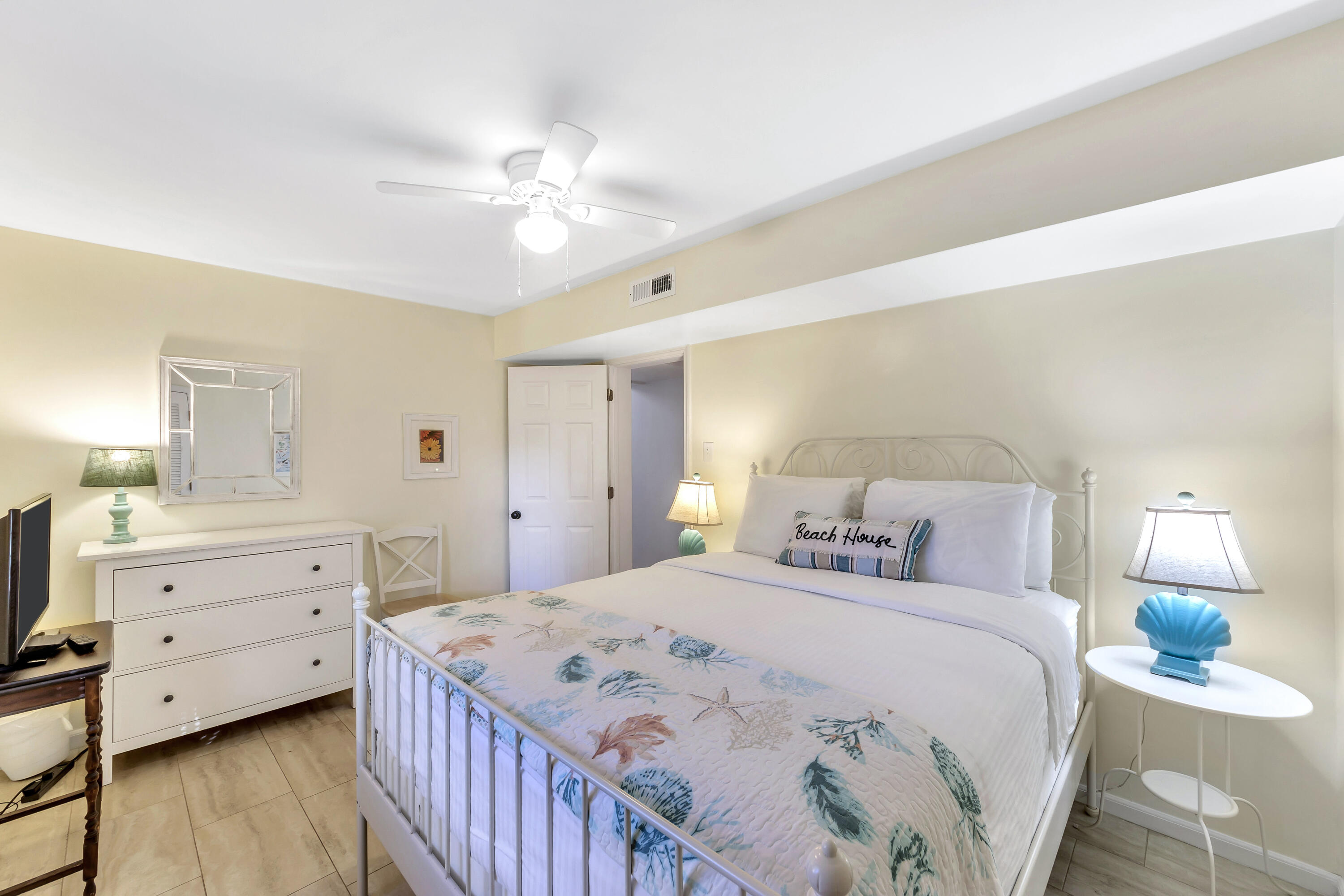 4005 Cameron Boulevard Isle of Palms, SC 29451 - Photo 25 of 44 _01A6543