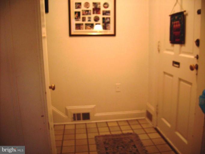 308 Alabama Road Towson, MD 21204 - Photo 22 of 25 Hallway