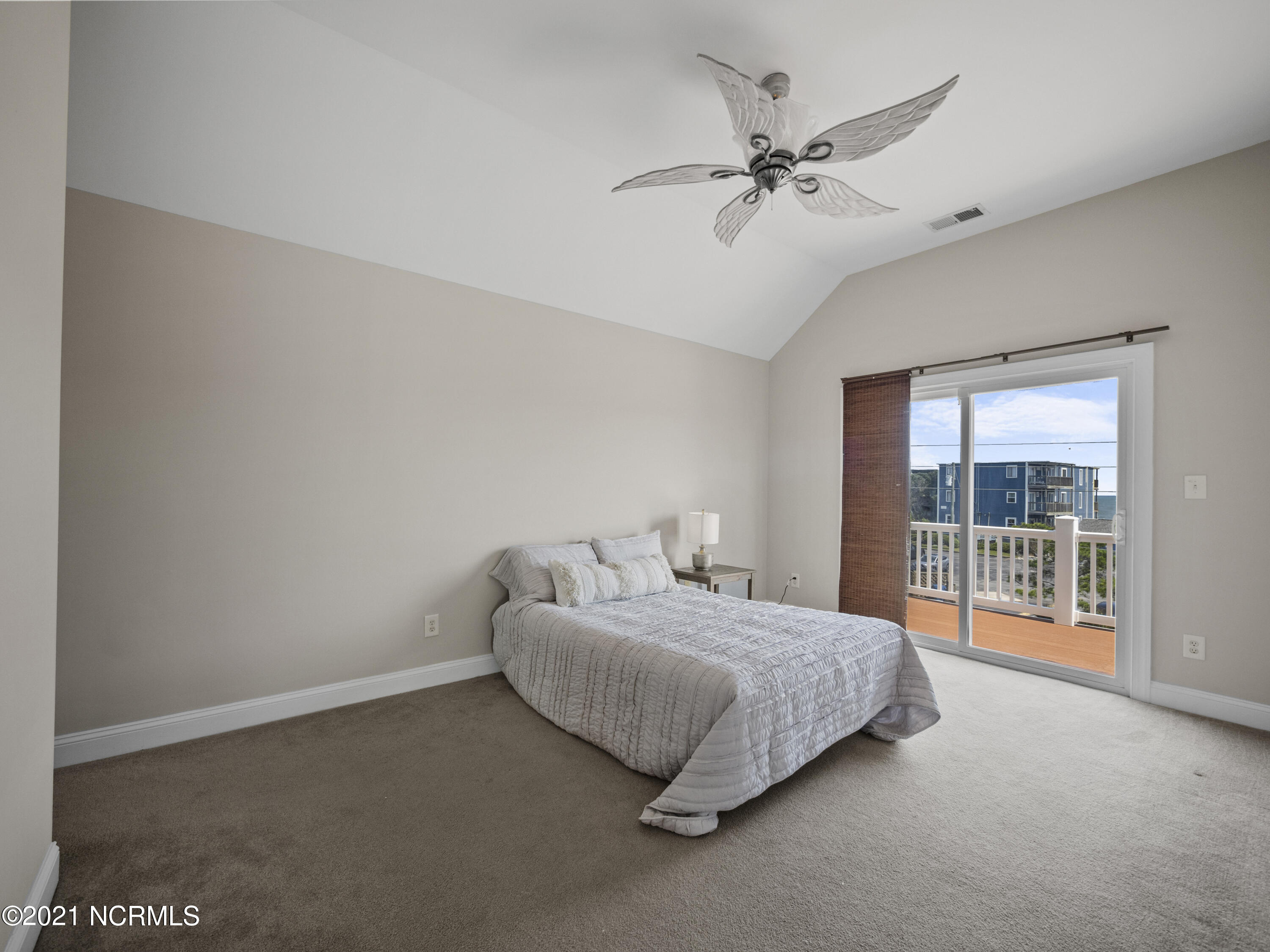 2255 New River Inlet Road North Topsail Beach, NC 28460 - Photo 17 of 43 Master bedroom