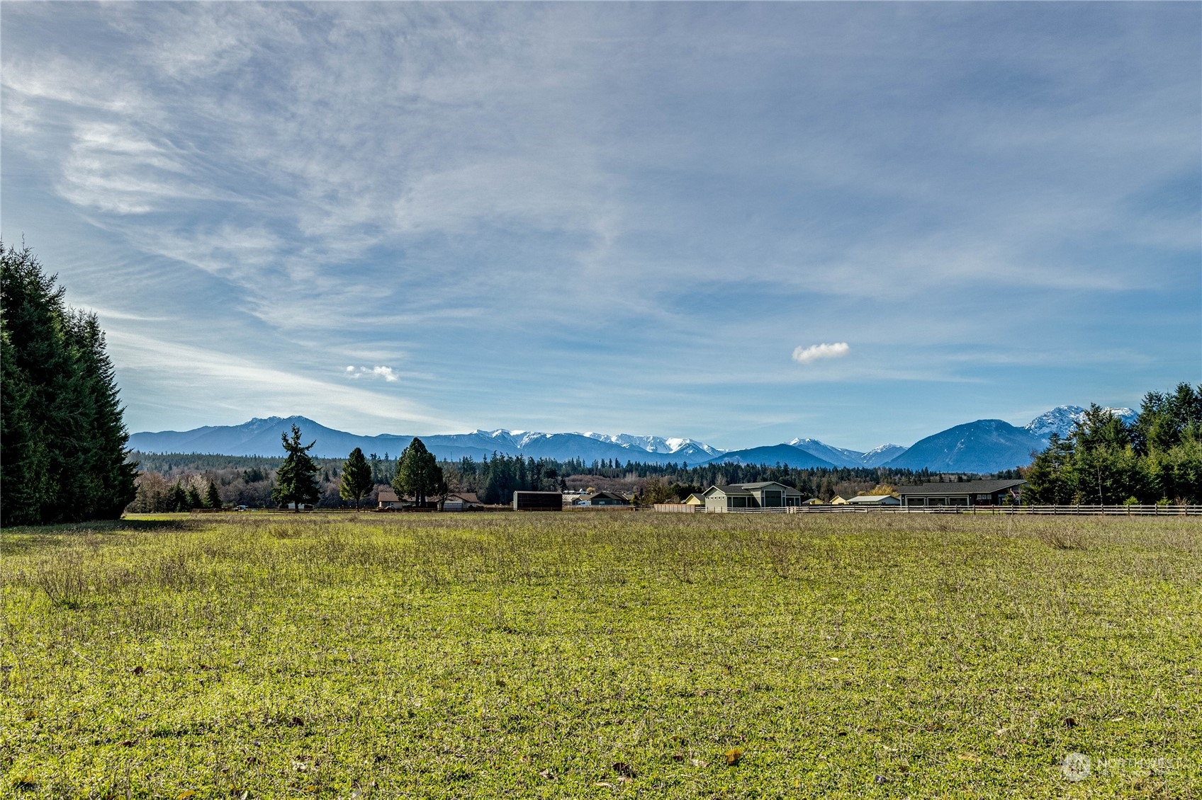 999 Thunder Road Port Angeles, WA 98362 - Photo 1 of 20 Gallery Image 1