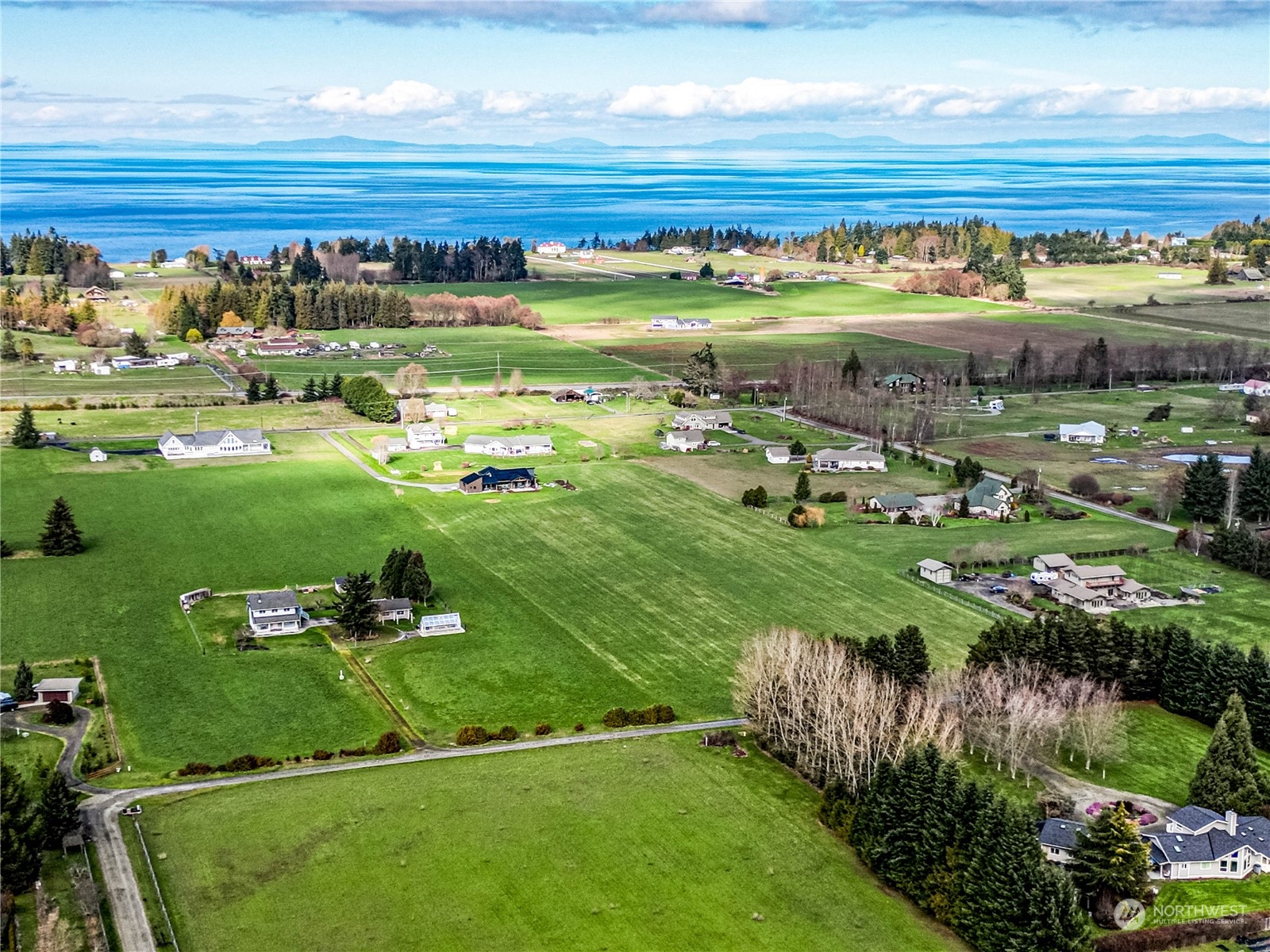 999 Thunder Road Port Angeles, WA 98362 - Photo 13 of 20 Gallery Image 13