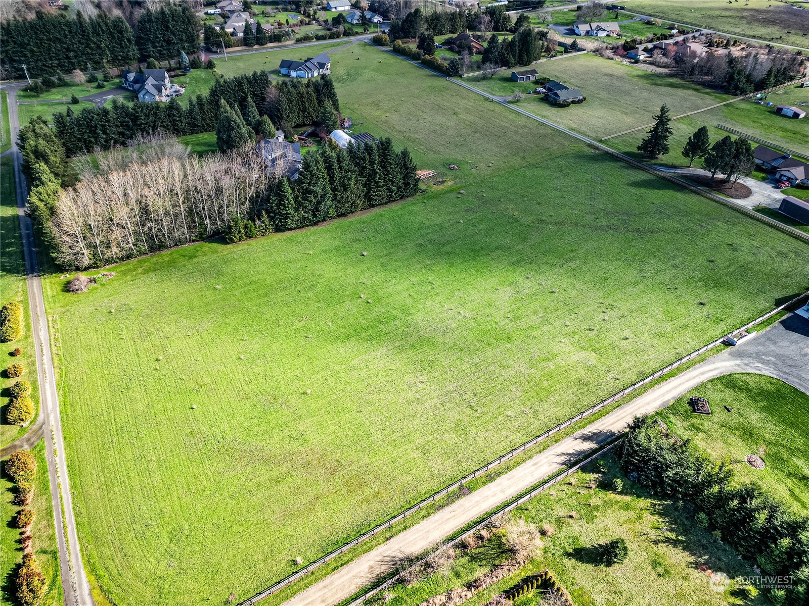 999 Thunder Road Port Angeles, WA 98362 - Photo 15 of 20 Gallery Image 15
