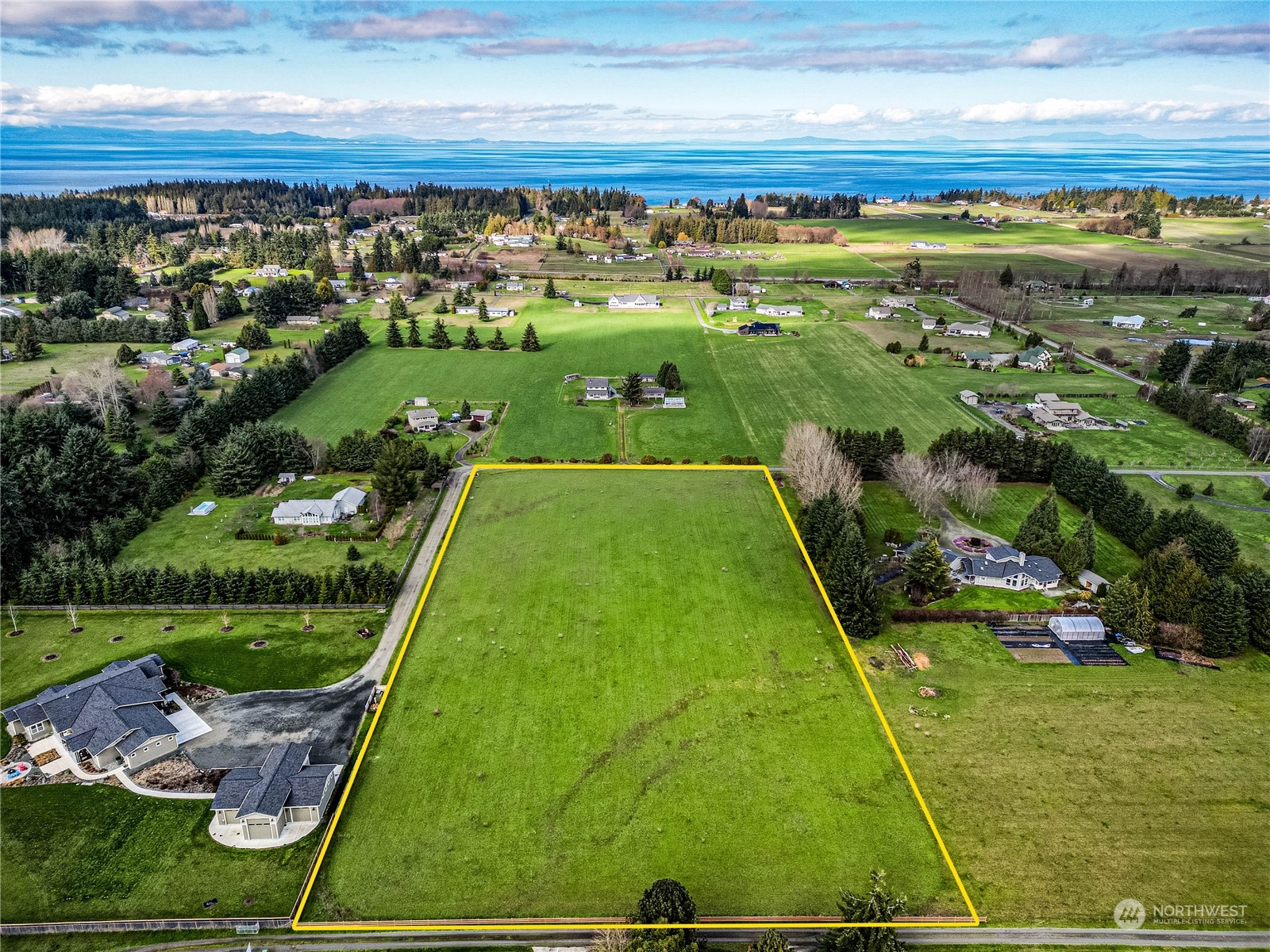 999 Thunder Road Port Angeles, WA 98362 - Photo 10 of 20 Gallery Image 10