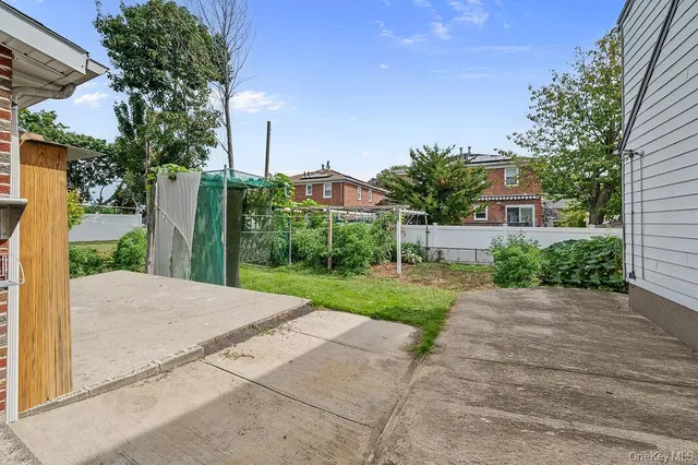 $1,790,000 | 200-07 17th Avenue | Clearview