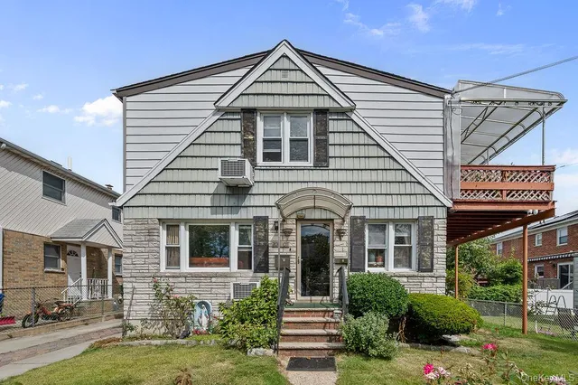 $1,790,000 | 200-07 17th Avenue | Clearview