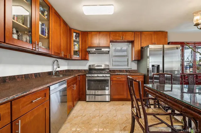 $1,790,000 | 200-07 17th Avenue | Clearview