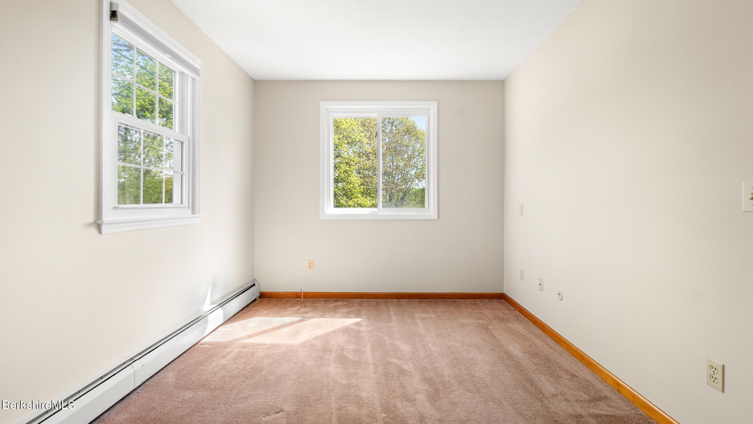 26 Partridge Road Pittsfield, MA 01201 - Photo 23 of 41 PRIMARY BEDROOM/SITTING ROOM