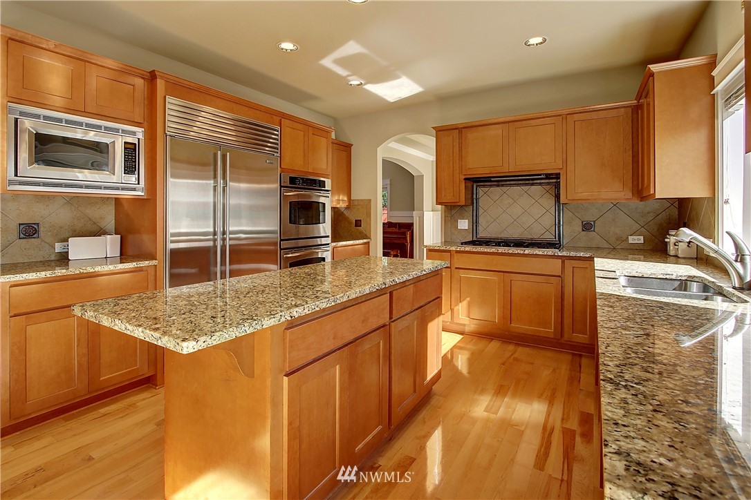 4002 217th Street Southeast Bothell, WA 98021 - Photo 7 of 20