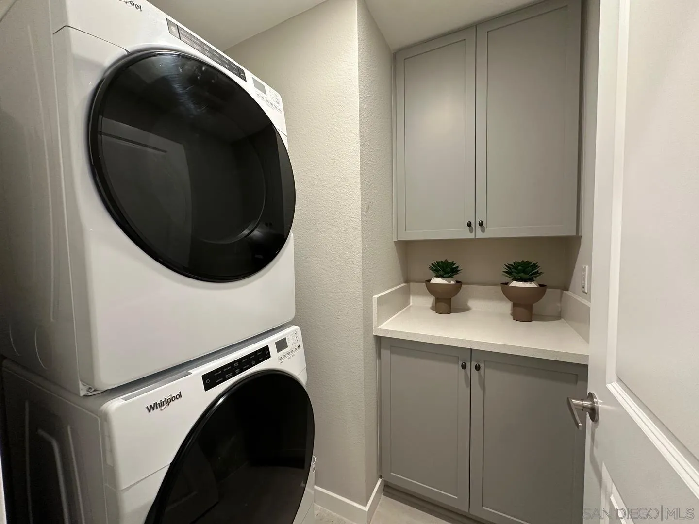 13085 Olympus Circle Poway, CA 92064 - Photo 10 of 18