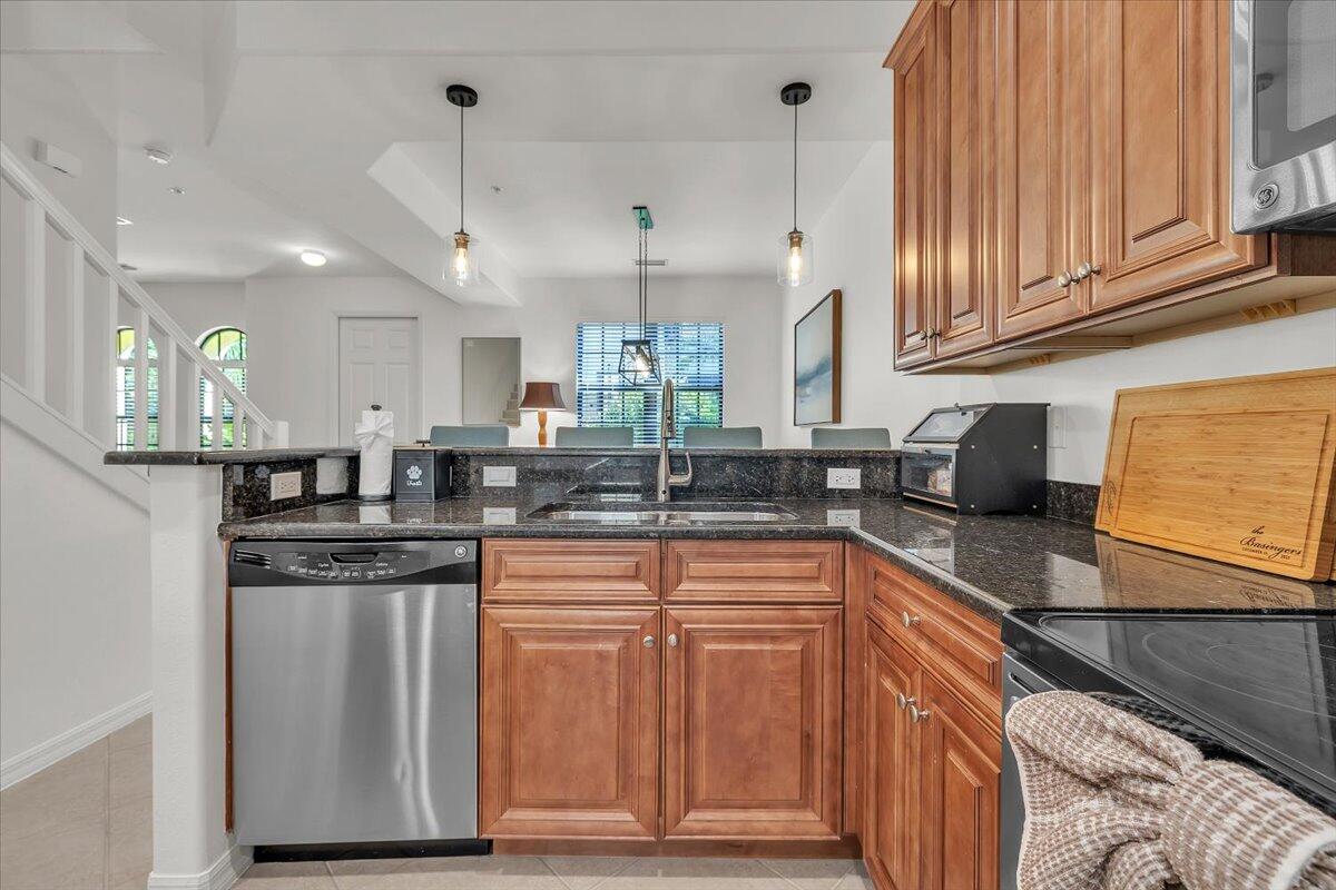 8957 Malibu Street, Unit 503 Naples, FL 34113 - Photo 12 of 29 24-Photo 24