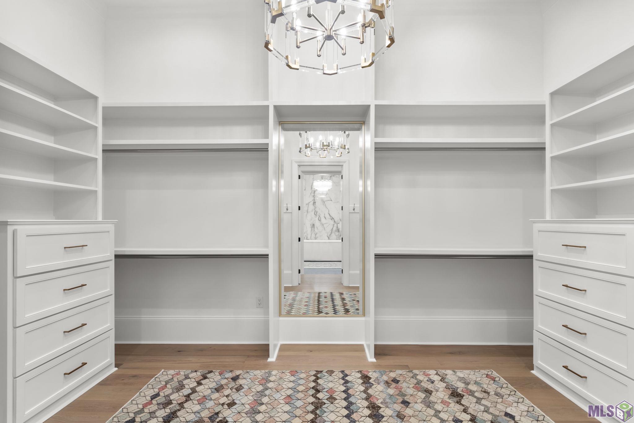 7121 Lane's End Baton Rouge, LA 70810 - Photo 28 of 53 Her Master Closet