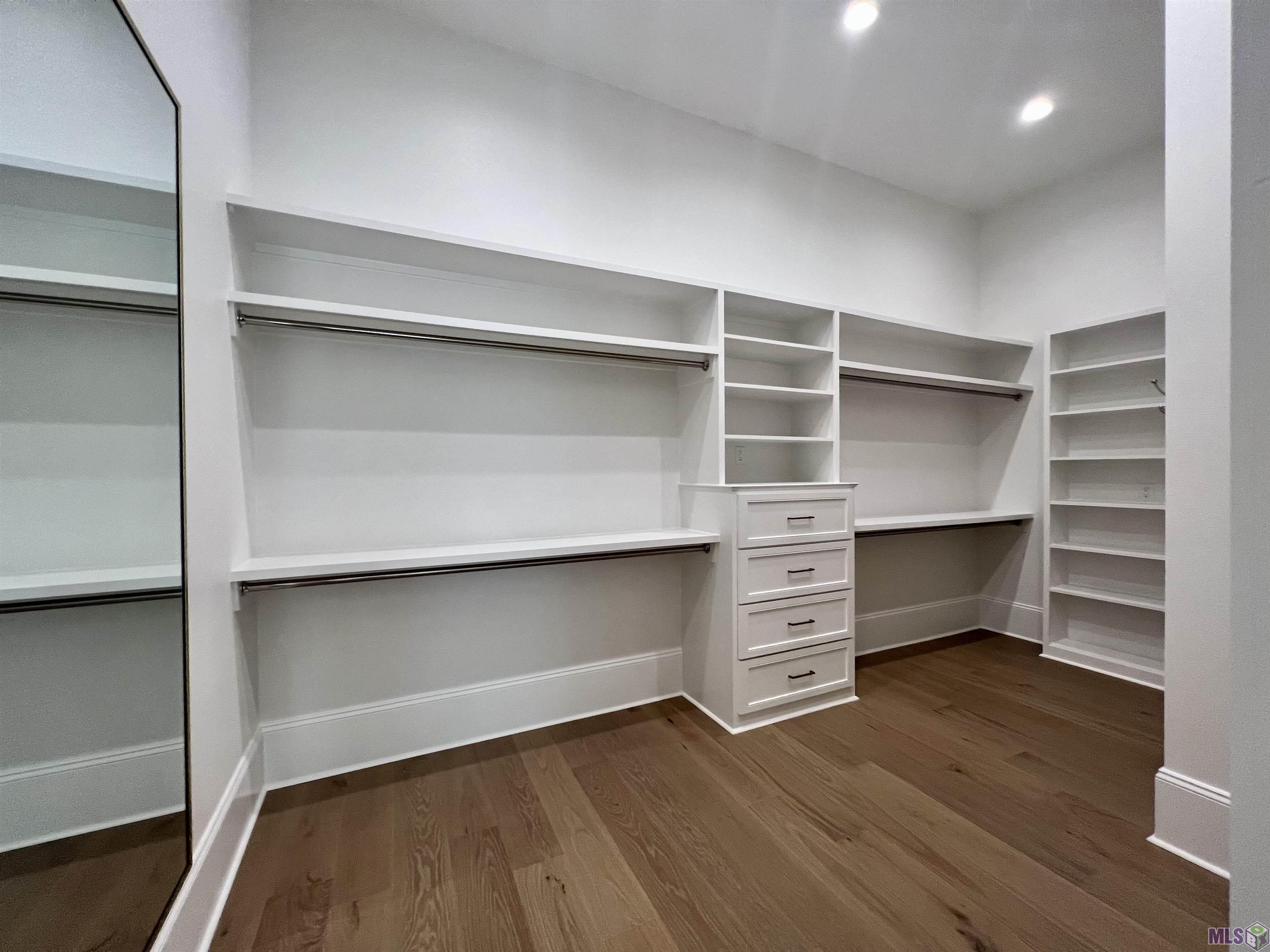 7121 Lane's End Baton Rouge, LA 70810 - Photo 29 of 53 His Master Closet