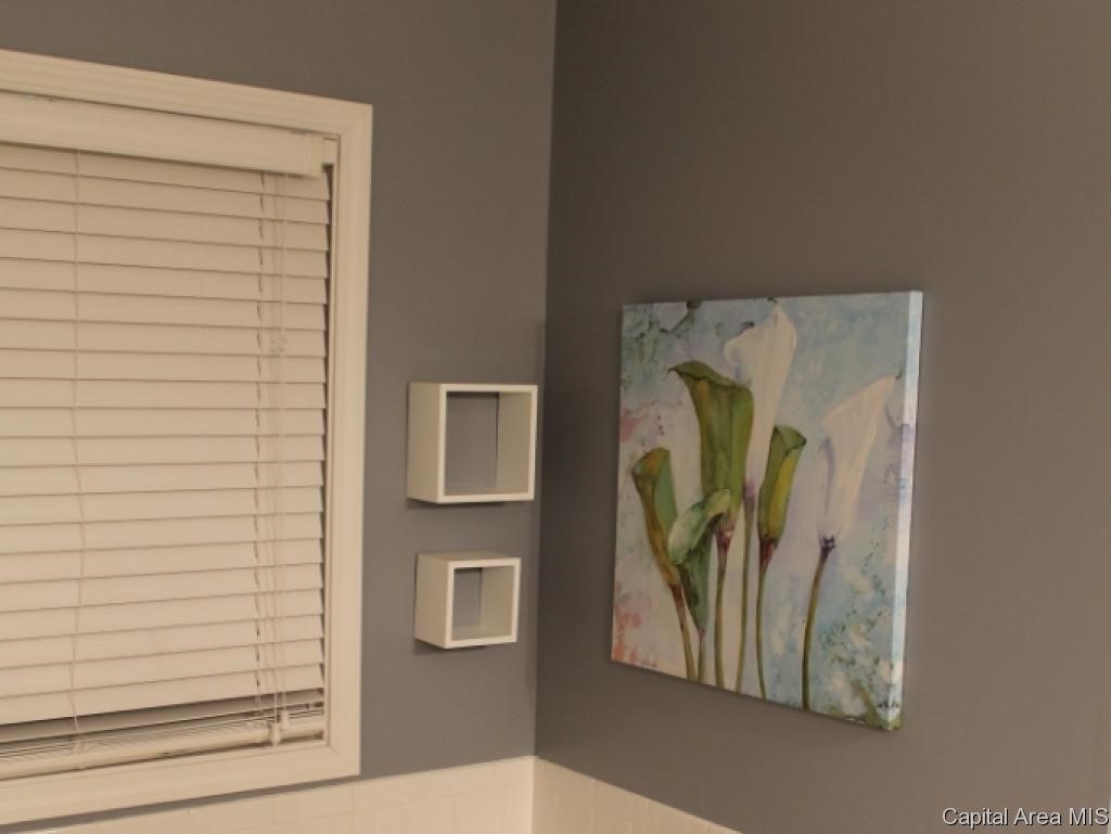 5013 Crane Drive Springfield, IL 62711 - Photo 16 of 23 Gallery Image 16
