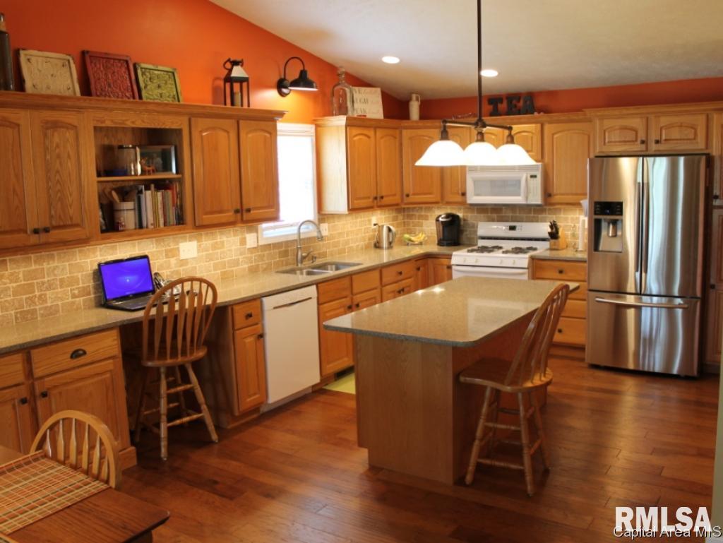 5013 Crane Drive Springfield, IL 62711 - Photo 4 of 23 Gallery Image 4