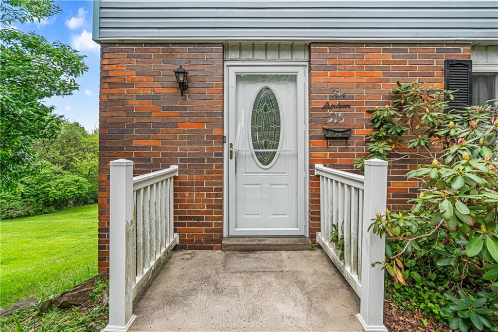513 Noblestown Road Carnegie, PA 15106 - Photo 2 of 25 Gallery Image 2