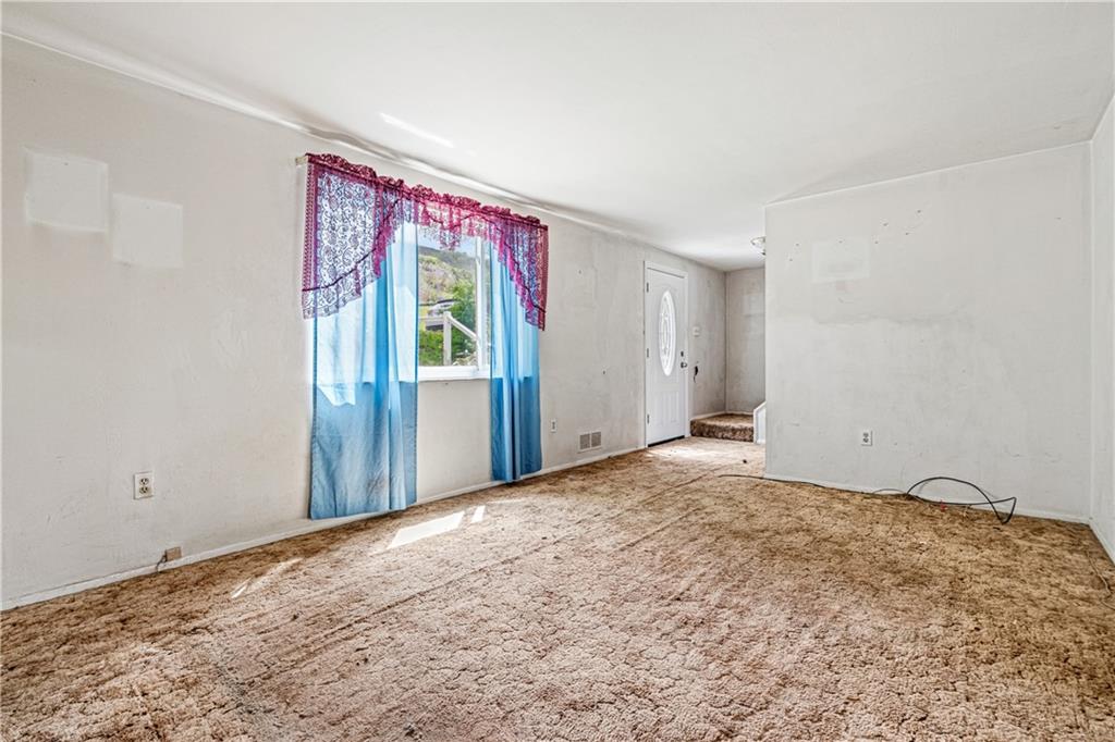 513 Noblestown Road Carnegie, PA 15106 - Photo 5 of 25 Gallery Image 5