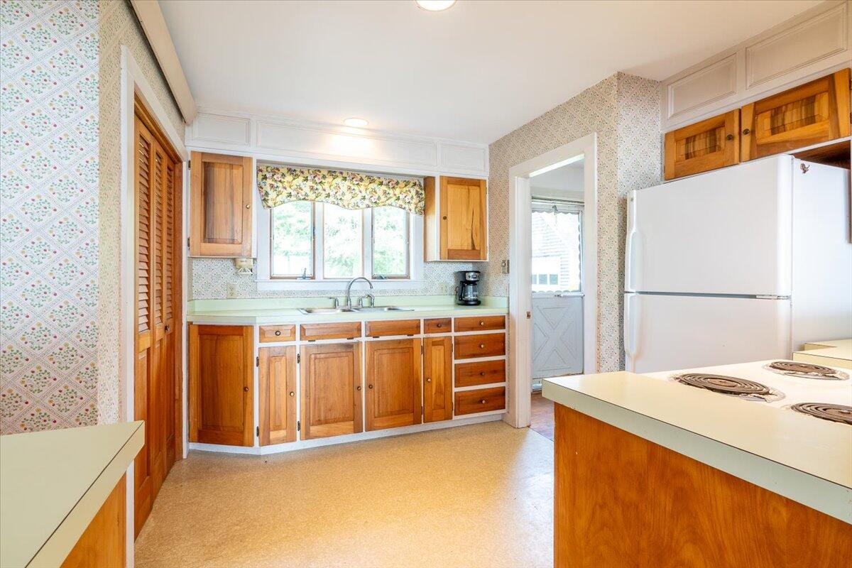 232 Mill Creek Road Islesboro, ME 04848 - Photo 13 of 58 12