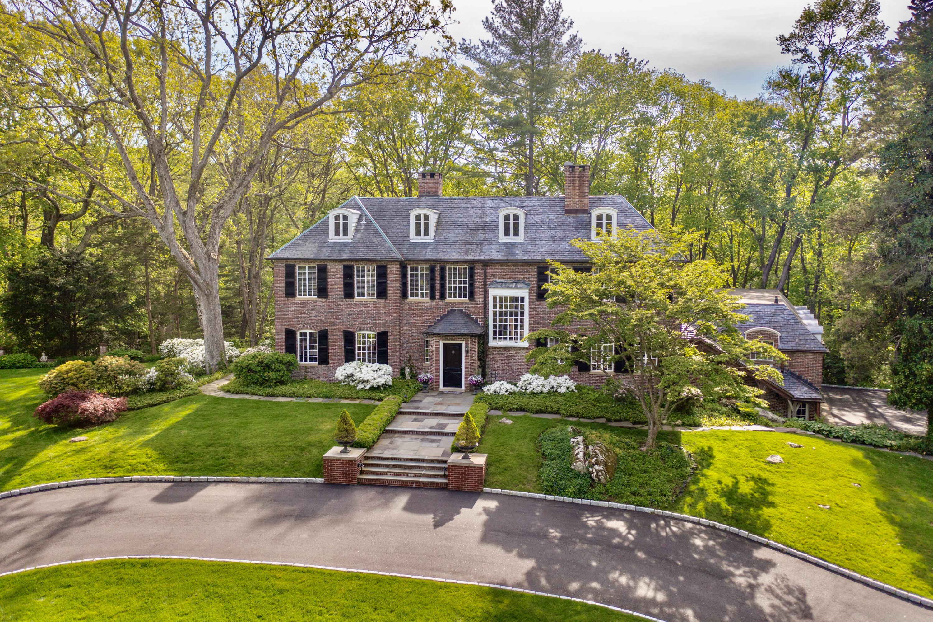 360 Greenley Road New Canaan, CT 06840 - Photo 1 of 22