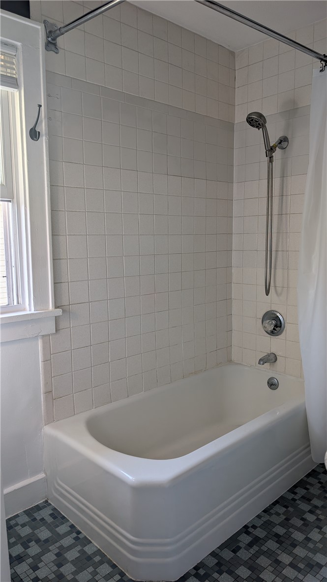 28 Vick Park B Rochester, NY 14607 - Photo 22 of 25