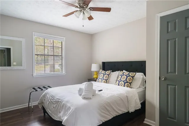 $2,900 | 942 Cadencia Way Southwest, Lilburn, GA 30047