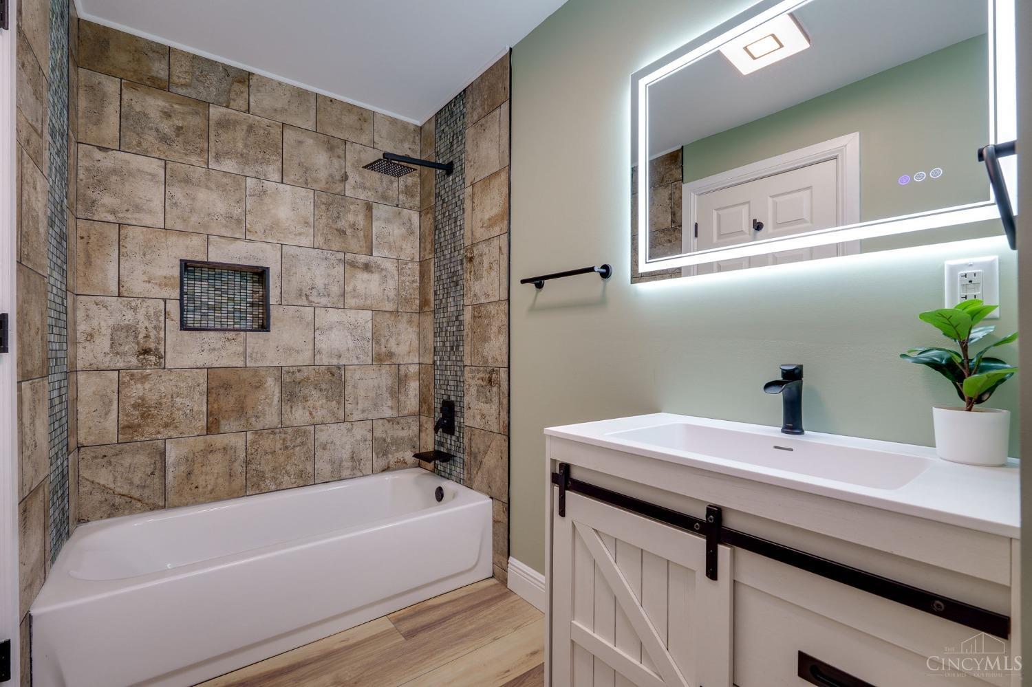 2456 Moores Road Hamilton, OH 45013 - Photo 19 of 35 Gallery Image 19